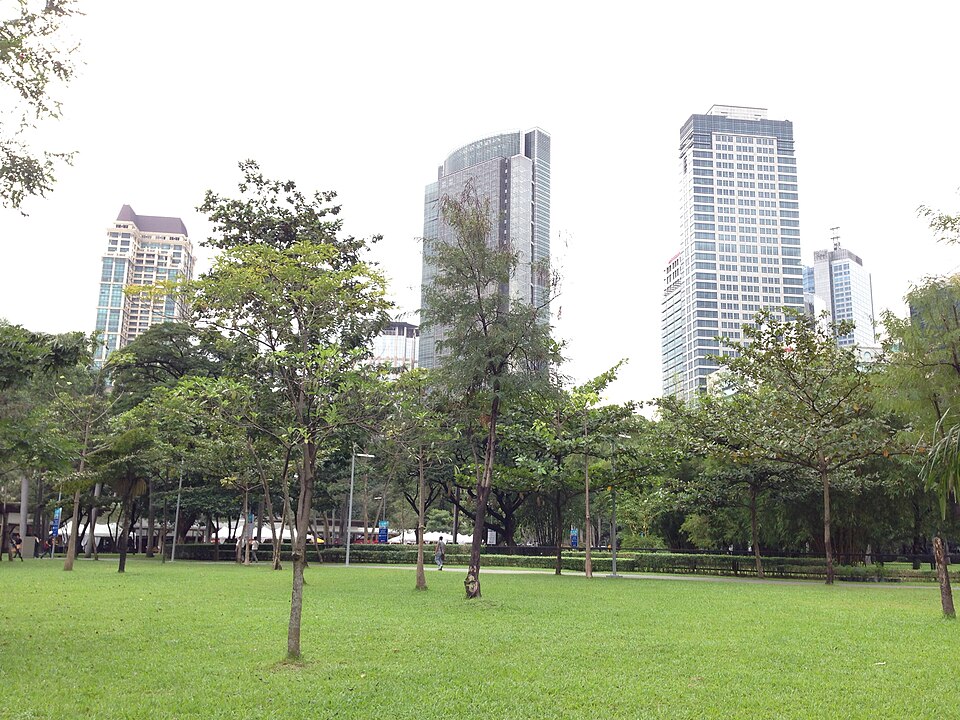 Makati — image 1